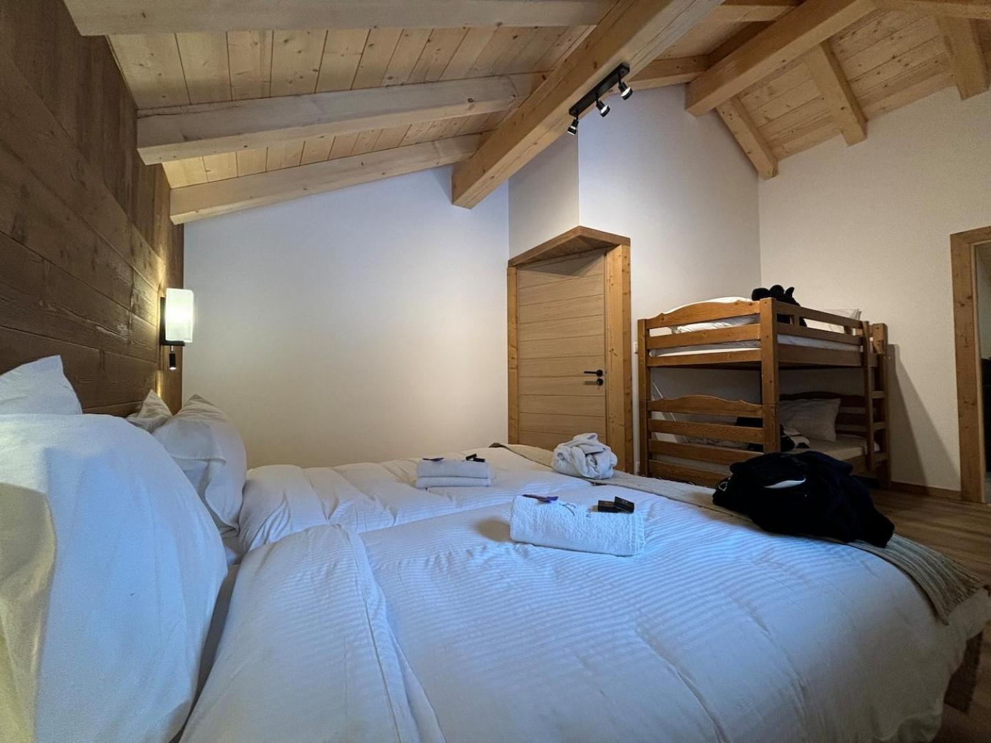 Chalets, Les Crozats Montriond Exterior photo